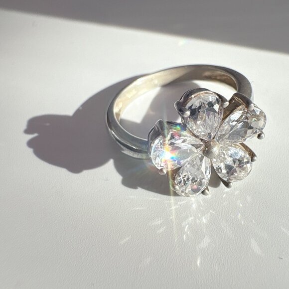 VTG Solid Sterling Silver 925 Cubic Zirconia Flower Statement Ring Size 8.25 - Picture 6 of 10